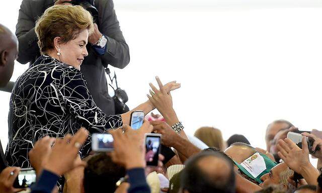 Das Amtsenthebungsverfahren von Dilma Rousseff verzögert sich.