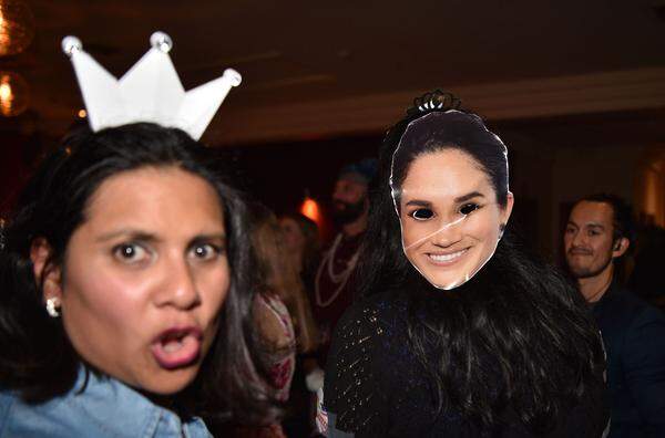 Meghan-Maske und Krönchen aus Papier standen in Australien im Mittelpunkt.