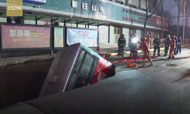  Ähnliche Unfälle gibt es in China immer wieder. 