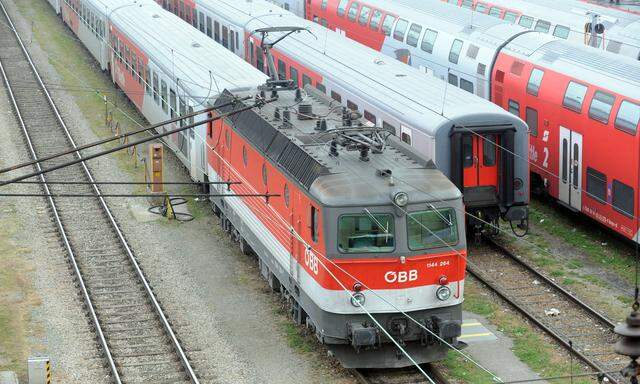 Symbolbild: Züge der ÖBB