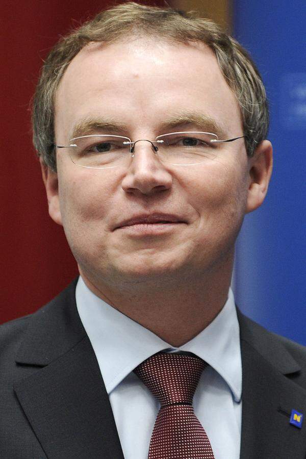 Der niederösterreichische Wirtschaftslandesrat Stephan Pernkopf wird als einer der Kandidaten für das Finanzministerium gehandelt. Der 38-Jährige war vor seinem Wechsel nach St. Pölten Leiter von Josef Prölls Ministerbüro.