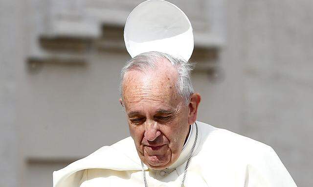 Stürmischer Tag für Papst Franziskus 
