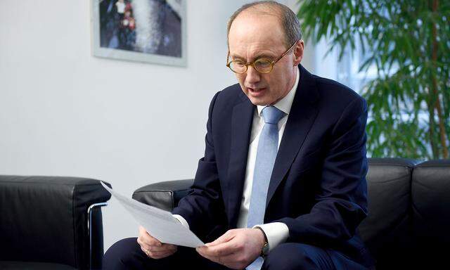Per Aussendung aus der eigenen Parteizentrale kritisiert: ÖVP-Europapolitiker Othmar Karas

Foto: Clemens Fabry