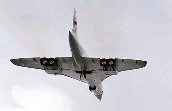 Schließlich stellten lediglich die nationalen Fluggesellschaften der beiden Concorde-Heimatländer, Air France und British Airways, 16 Maschinen in den Liniendienst. Sie setzten den in die Jahre gekommenen Wundervogel zuletzt nur noch auf der lukrativen Nordatlantik-Strecke nach New York ein.