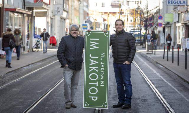 Eine Doku über den Grazer Bezirk Jakomini: Projektinitiator Klaus Strobl (l.) und Regisseur Markus Mörth in der Reitschulgasse.