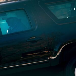 US-Präsient Donald Trump - hier in einer gepanzerten Limousine vor seiner Resie nach New Hampshire - will dem Opioid-Problem in den USA den Kampf ansagen.