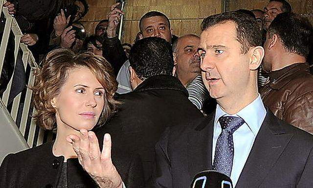 Archivbild: Assad mit seiner Frau