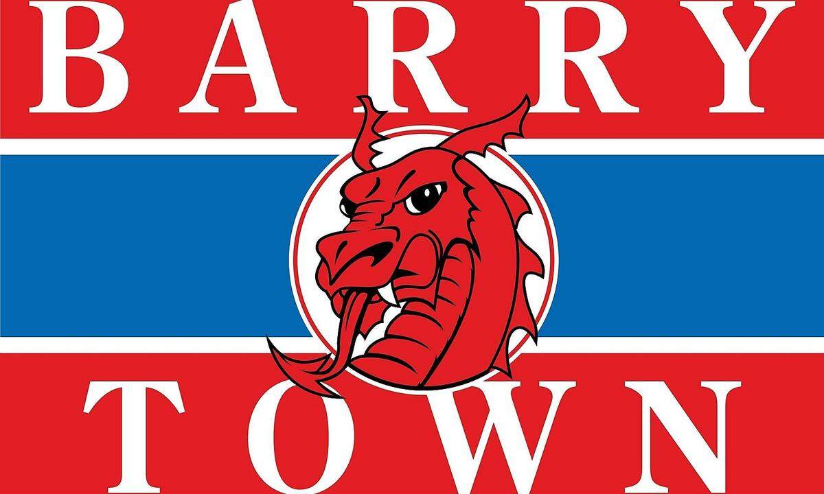 In Wales ereilte dieses Schicksal den Klub Barry Town. Meisterfeier 2003, es folgte die Insolvenz und mit 16 Punkten aus 32 Partien  der prompte Abstieg.