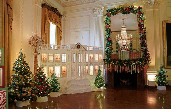 Im Ostsaal, dem größten repräsentativen Saal im Weißen Haus, werden die Tage bis Weihnachten gezählt. 