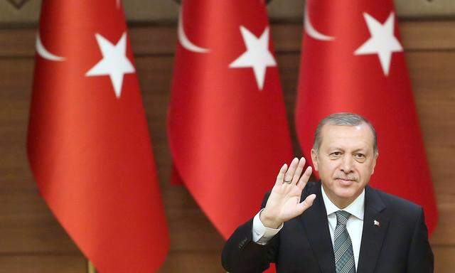 Der türkische Geheimdienst MIT sucht auch im Ausland nach möglichen Gülen-Verbündeten.