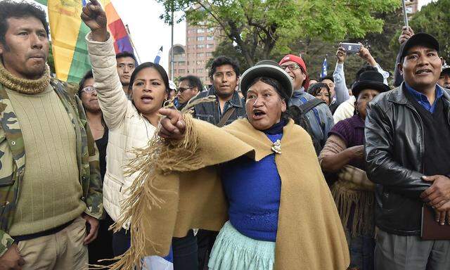 Die Wahlen in Bolivien fachen eine neu Protestwelle an.