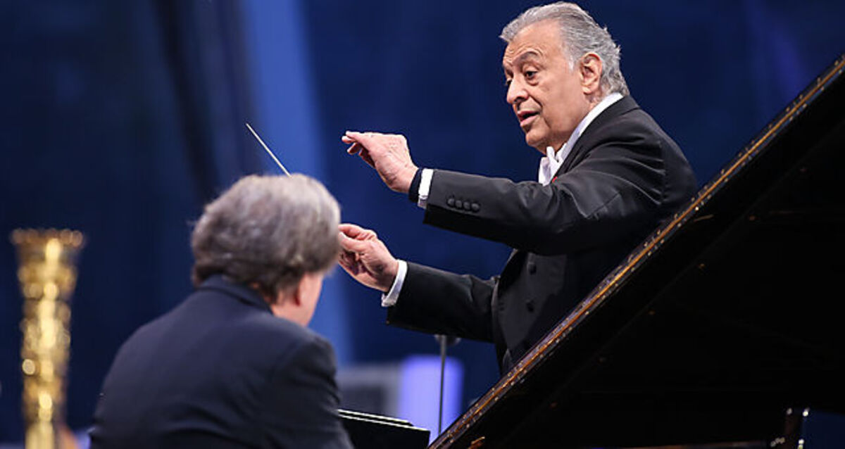 Neben den Philharmonikern die Stars des Abends: Rudolf Buchbinder am Klavier (li.) und Dirigent Zubin Mehta.