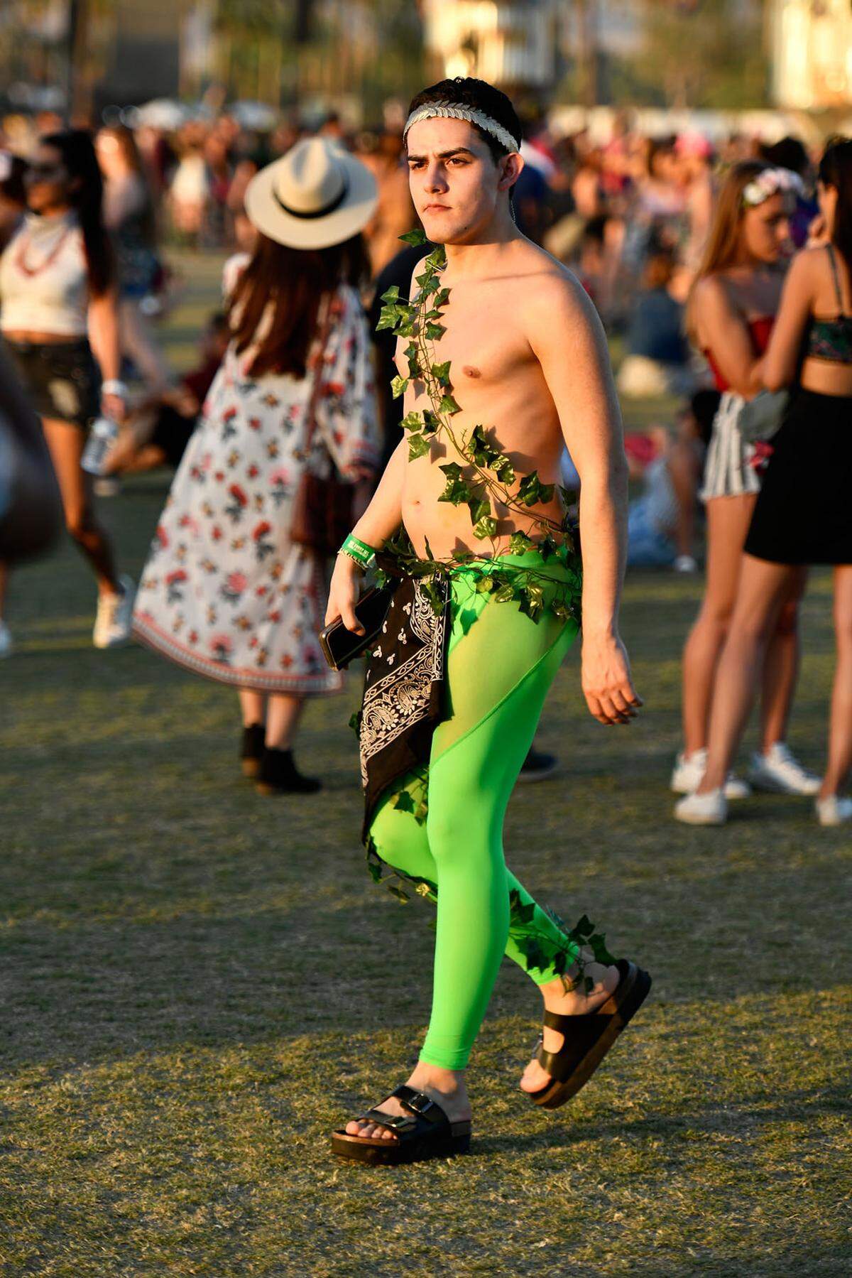 Rein in die Botanik. Und in die grüne Leggings.