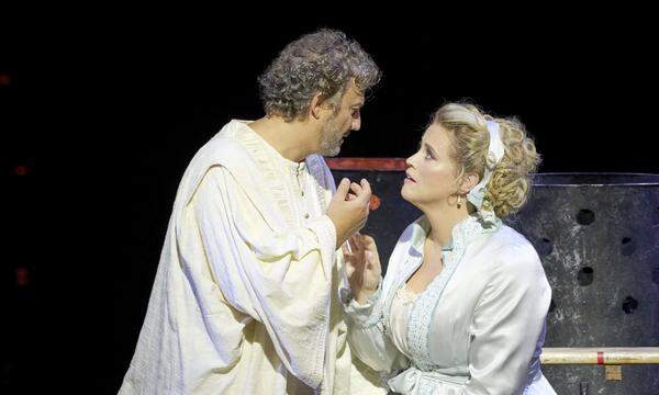 Jonas Kaufmann als Otello, Rachel Willis-Sørensen als Desdemona, 