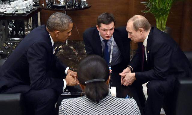 Nov 15 2015 Antalya TURKEY U S President Barack Obama left speaks with Russian President V