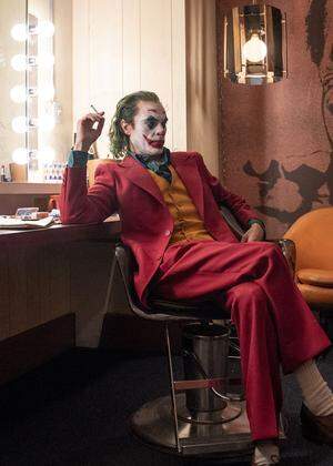 Bei aller Empathie bleibt der angehende Joker auf tragische Weise jämmerlich: Joaquin Phoenix als Arthur Fleck.