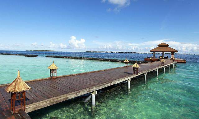 Das Urlaubsparadies der Malediven werde durch Ölbohrungen bedroht, so die Meereschutzorganisation OceanCare.