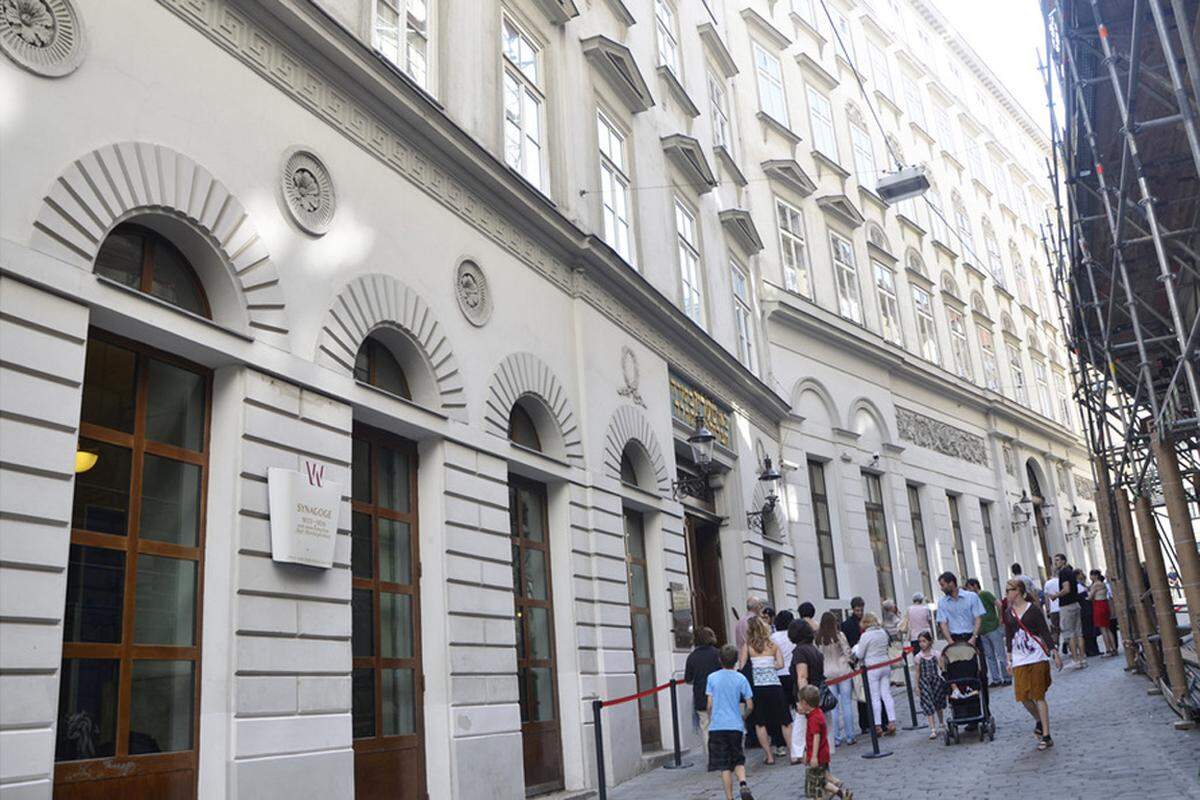 In der Seitenstettengasse im ersten Wiener Gemeindebezirk öffneten Stadttempel und das jüdische Gemeindezentrum am Sonntag ihre Pforten.