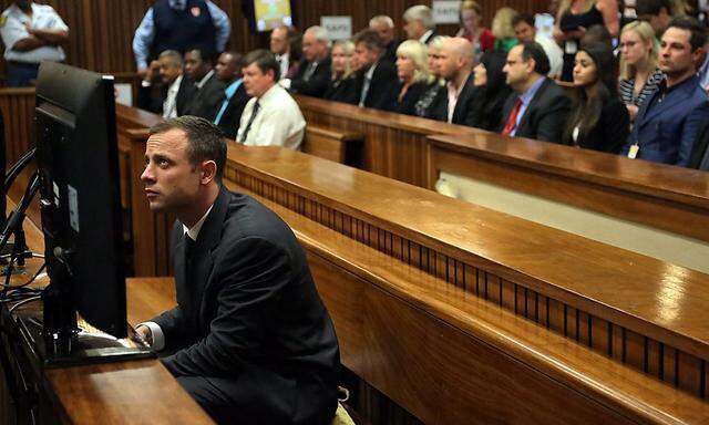 Archivbild: Pistorius im Gerichtssaal in Pretoria.