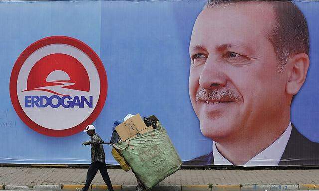 Ein Wahlplakat des Präsidentschaftskandidaten Recep Tayyip Erdogan 