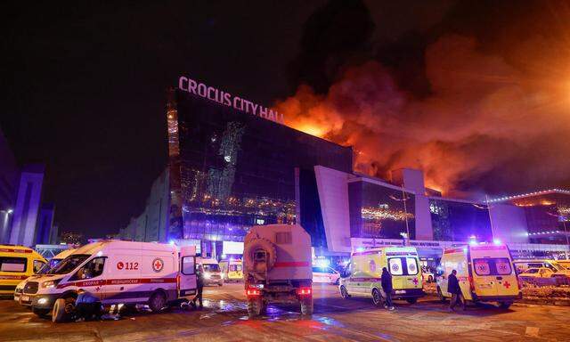 Die Crocus City Hall in Moskau stand in Flammen.