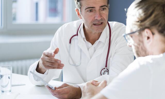 Besuche in Spitälern sollen durch die Handy-App nach Möglichkeit reduziert werden.