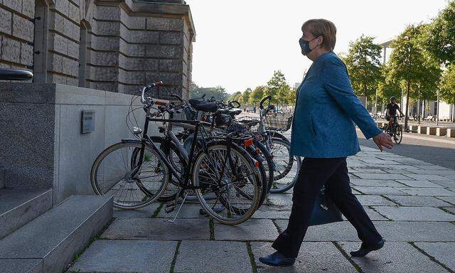 Angela Merkel vor dem deutschen Bundestag.
