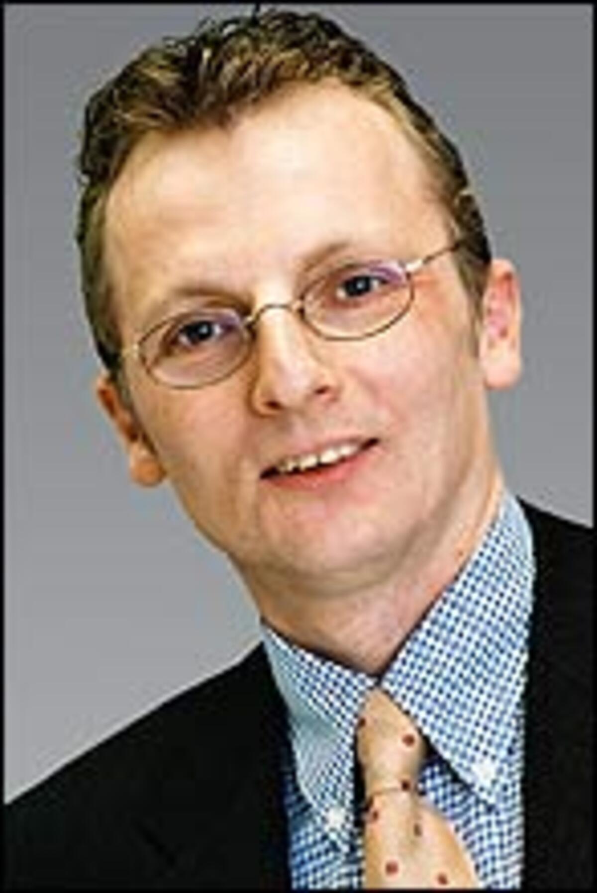 Robert Frasch ist seit Anfang November für die Leitung des Major Account-Teams bei TNT Express tätig. Gemeinsam mit seinem Team zeichnet er für die Betreuung der Großkunden verantwortlich. Davor war der 39-jährige bei In-night Express, einem Unternehmen der TNT Gruppe, Leiter der Abteilung Verkauf & Marketing.