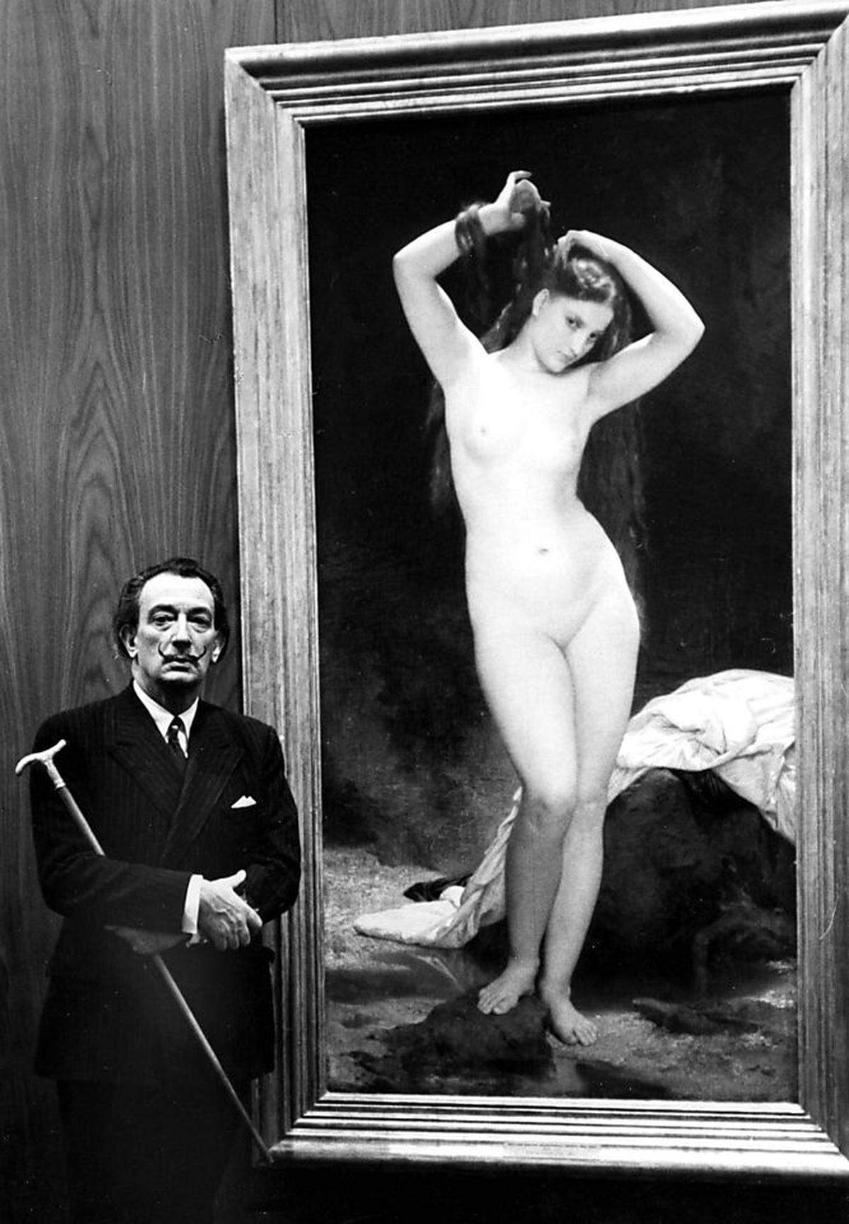 Ein Frauenheld? Das Sexualleben des Künstlers Salvador Dalí fasziniert viele Menschen bis heute, wohl auch, weil er es stark in seine Kunst übersetzte. Er hatte Angst vor physischem Kontakt - und soll sich sowohl für Frauen als auch Männer interessiert haben. Mit seiner Frau Gala Diakonova führte er eine offene Ehe, die vor allem Gala für Affären nutzte.