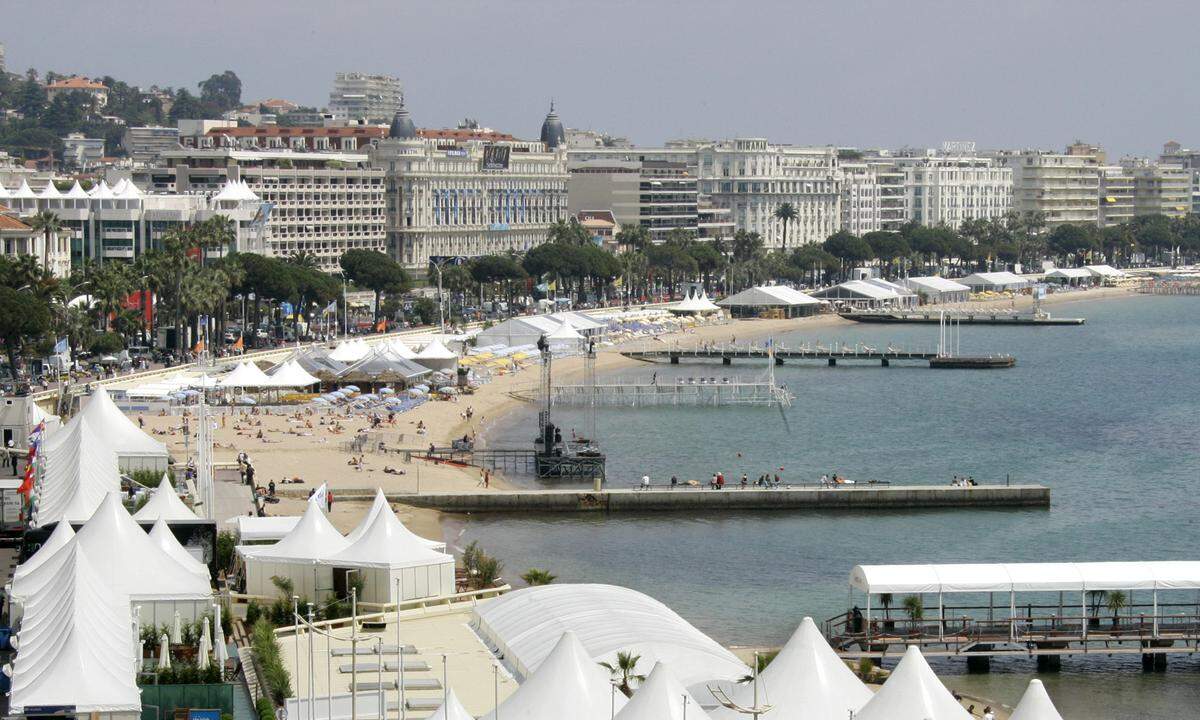 Cannes verliert einen Platz im Ranking. Jahresmiete pro Quadratmeter: 2017: 5891 Euro2016: 5891 Euro  