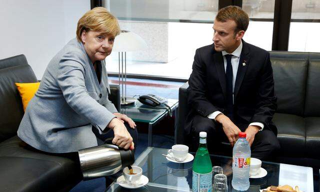 Noch ein Kaffee à deux vor dem Gipfeltreffen der 28: Merkel und Macron sind die Hauptakteure einer möglichen EU-Reform.
