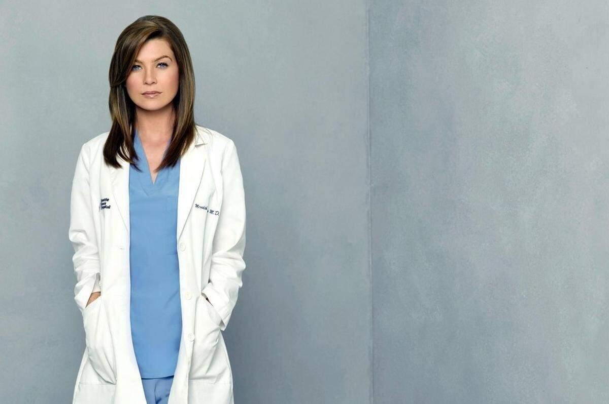 "Grey's Anatomy"-Star Ellen Pompeo (46) ist nur wegen ihres Alters so lange der Serie treu geblieben, die sie mittlerweile auch ziemlich reich macht. "Mit 33 war ich klug genug zu wissen, dass meine Uhr in Hollywood bereits tickte". Nichtsdestotrotz: 14,5 Millionen Dollar verdiente sie zwischen Juni 2015 und Juni 2016.