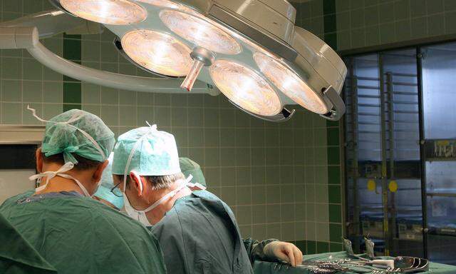 Operationssaal - Operating theatre