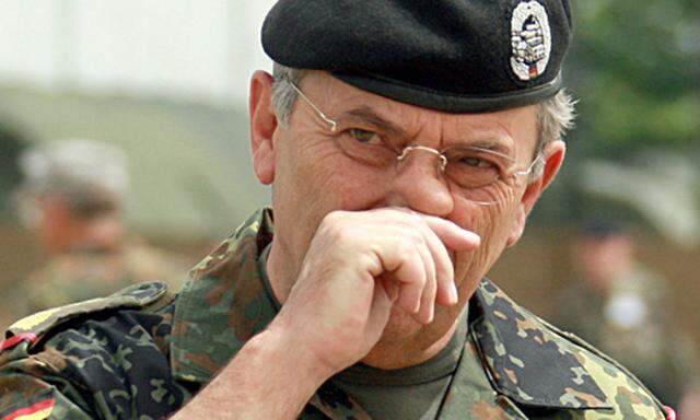 Opfer verheimlicht: Bundeswehr-General entlassen