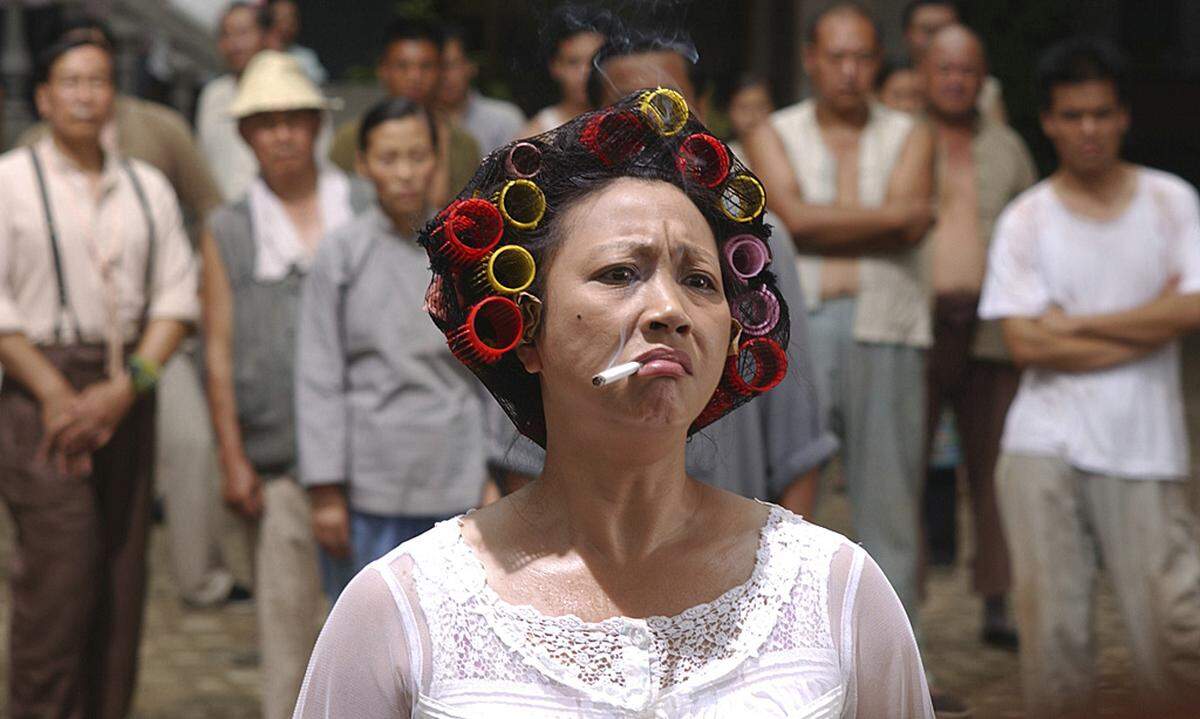 "Kung Fu Hustle" (Kung fu), 2004, China  Regie: Stephen Chow  Einspielergebnis (USA): 17,11 Millionen Dollar