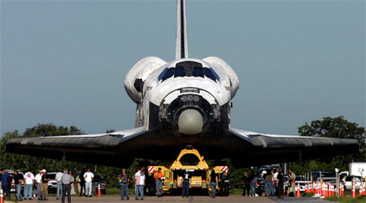 Die Nasa taufte ihr erstes Space Shuttle auf den Namen Enterprise. Grund war eine groß angelegte Petition von tausenden Star-Trek-Fans im Jahr 1976. Leider hob die Raumfähre nur für Testflüge ab und war nie im Weltall.