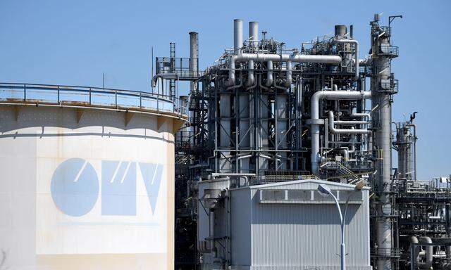 Raffinerie der OMV in Schwechat