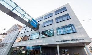 Ein Kunde der Hypo Vorarlberg zieht gegen die Kreditvergaberegeln der FMA vor den Verfassungsgerichtshof. 