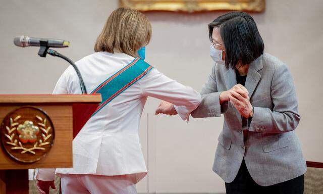 Taiwans Präsidentin Tsai Ing-wen bekam Besuch von der Vorsitzenden des US-Repräsentantenhauses, Nancy Pelosi.