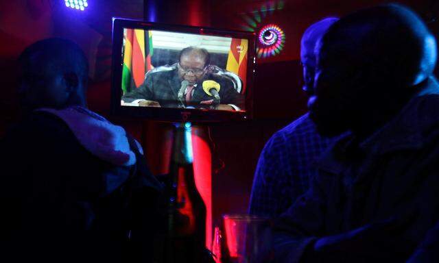 Mugabe hält eine TV-Ansprache 