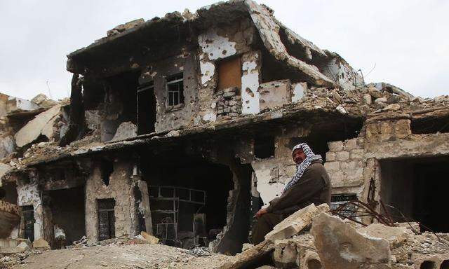Ein zerstörtes Haus in Aleppo nach einem Luftschlag