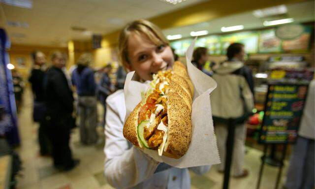 Subway hat in den USA weit mehr Filialen als  McDonalds und Starbucks auf den Plätzen zwei und drei. Das wird der Sandwich-Kette zum Verhängnis.  