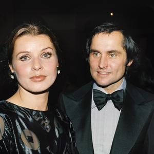 Seit 1966 war Michael Verhoeven mit Schauspielerin Senta Berger verheiratet. Hier sieht man die beiden auf einem Archivbild aus dem Jahr 1974.