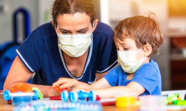 Impfzwang wird es keinen geben, aber in Wiens städtischen Kindergärten wird nur mehr eingestellt, wer einen Impfpass vorlegen kann. 
