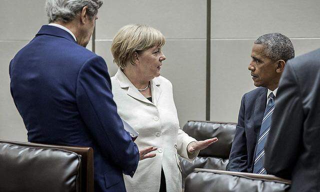 Angela Merkel hat die Wahlniederlage ihrer CDU in Mecklenburg-Vorpommern beim G-20-Gipfel in China mitverfolgt.