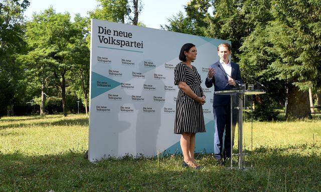 ÖVP-Chef Sebastian Kurz und Elisabeth Köstinger 