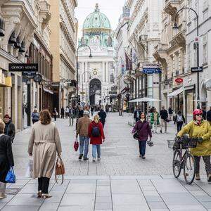 Kurzfristig leidet Österreich als kleine und stark exportorientierte Volkswirtschaft vergleichsweise stark unter der jüngsten Verlangsamung des weltweiten Warenhandels. Im Bild: Die Wiener Innenstadt.