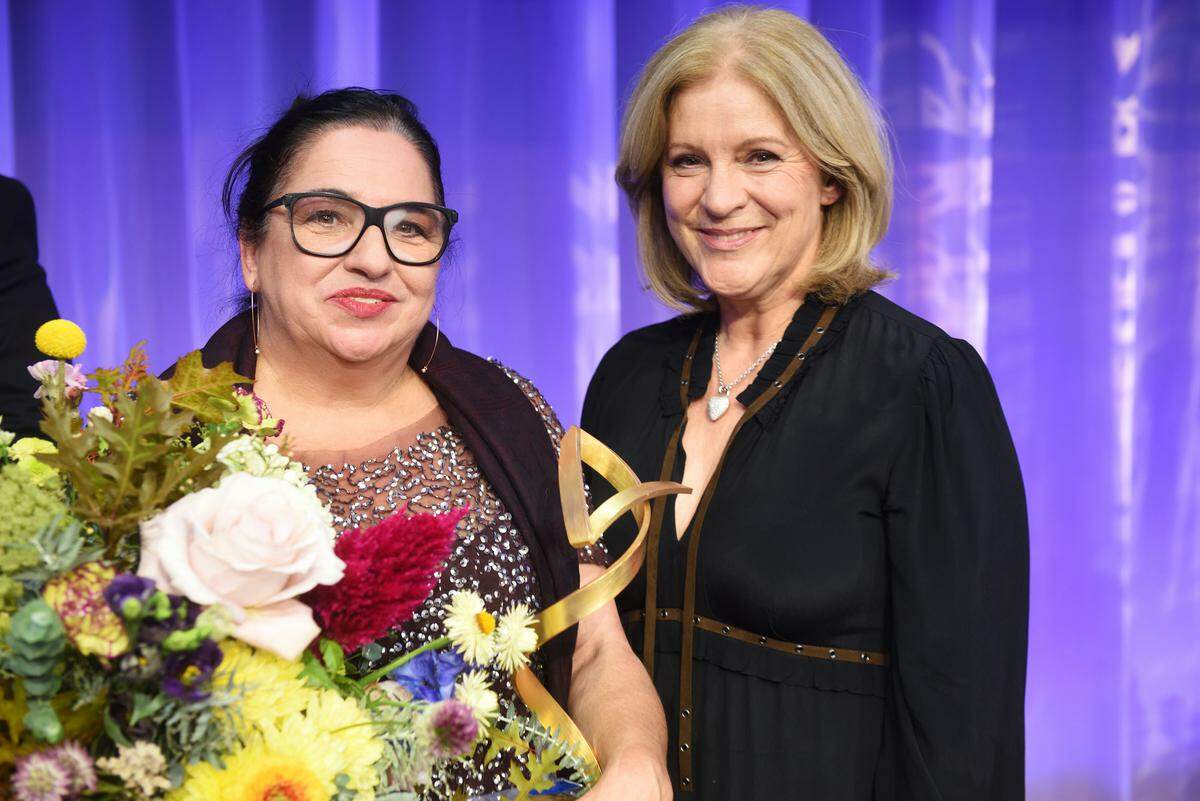 Aus den Händen von ORF-Radiochefin Ingrid Thurnher erhielt Kammerschauspielerin Maria Happel den Preis in der Kategorie Kulturerbe.