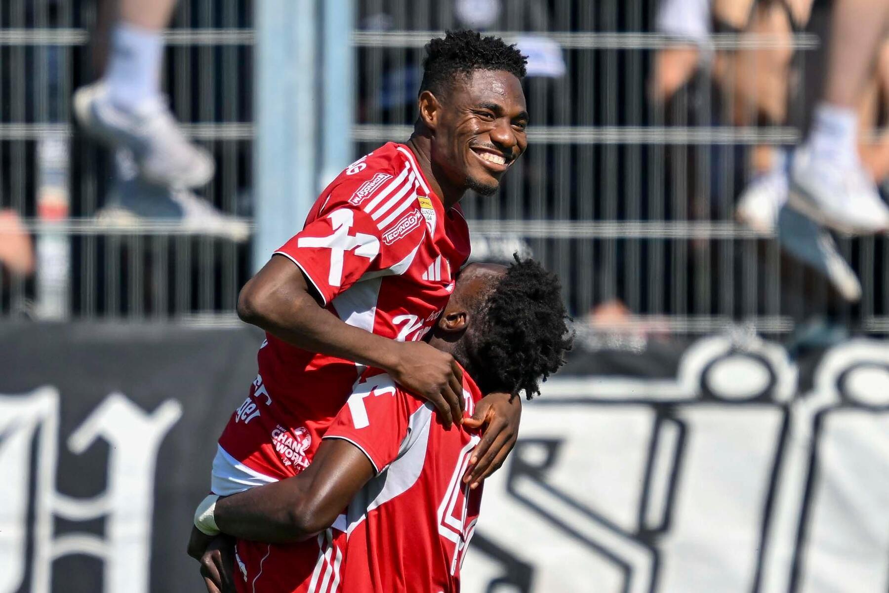 LASK setzt mit Sieg Meister Sturm unter Druck