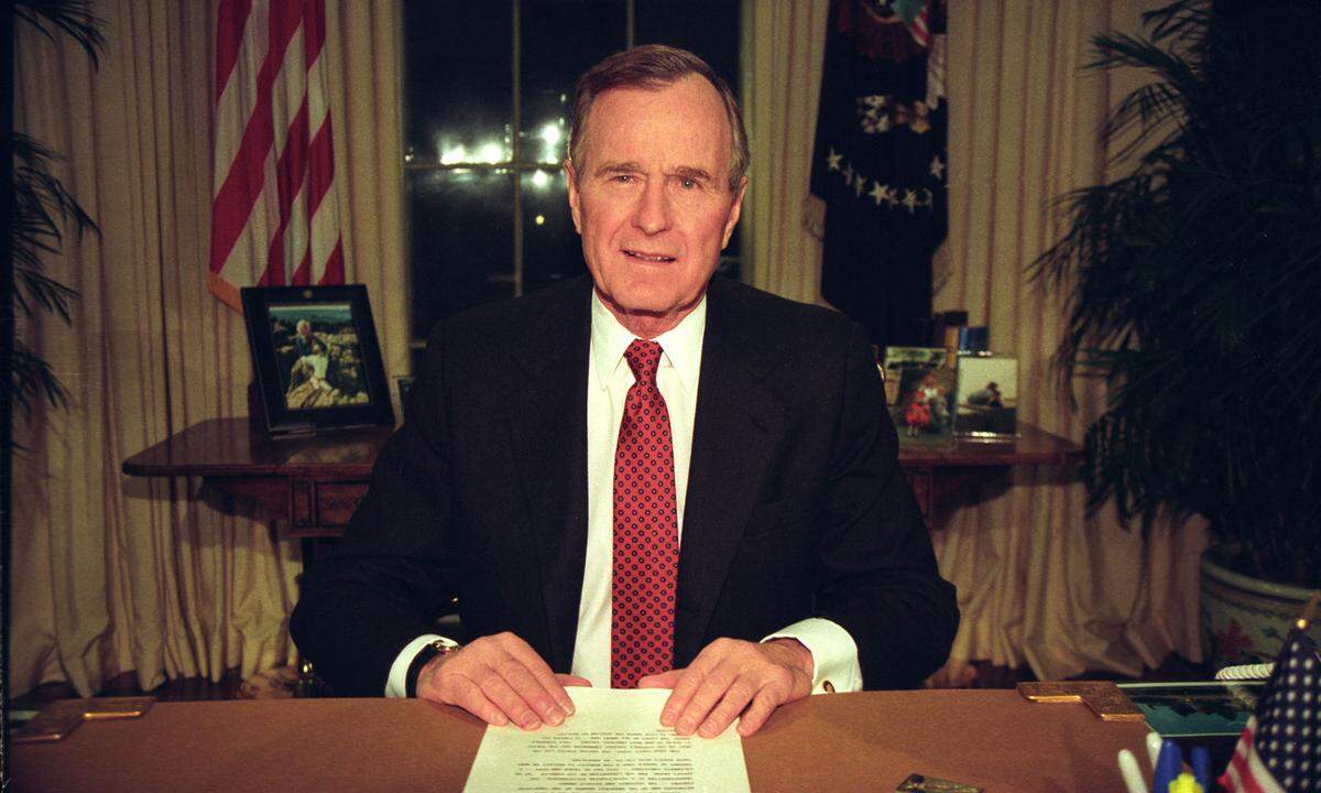 George H. W. Bush Ehemaliger US-Präsident, 94.